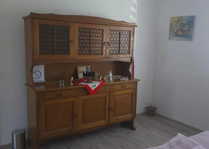 Jarin Raj Апартаменты *