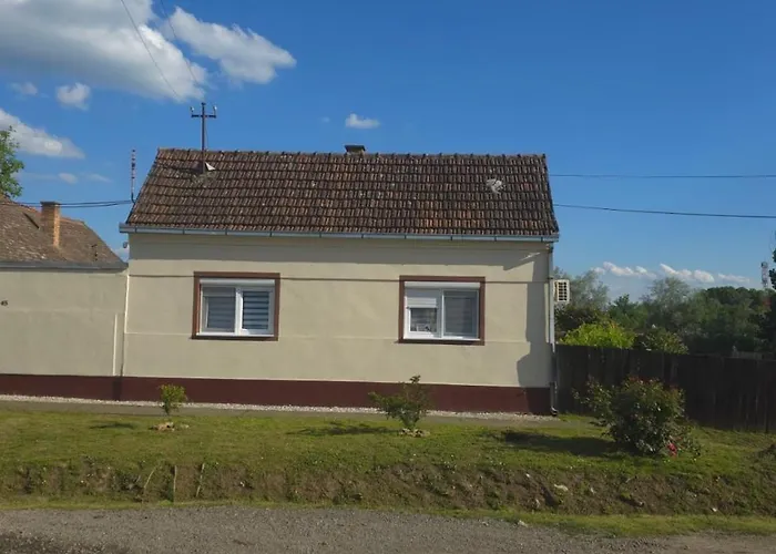 Jarin Raj Апартаменты *