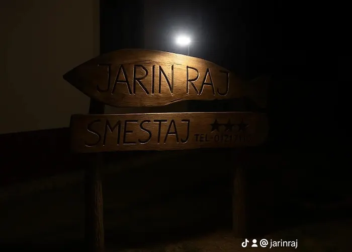 Апартаменты Jarin Raj Morovic